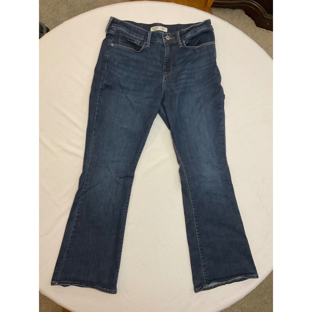 Signature by Levi Strauss Gold Totally Shaping Bootcut Jeans Dark Wash W31 L30